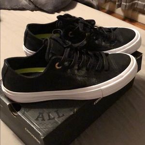 Black shimmer converse